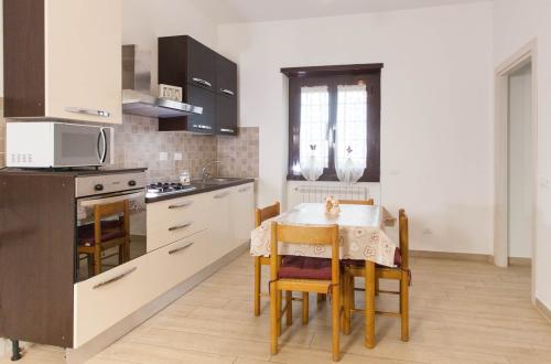 a-casa-di-paoletto-cucina-soggiorno
